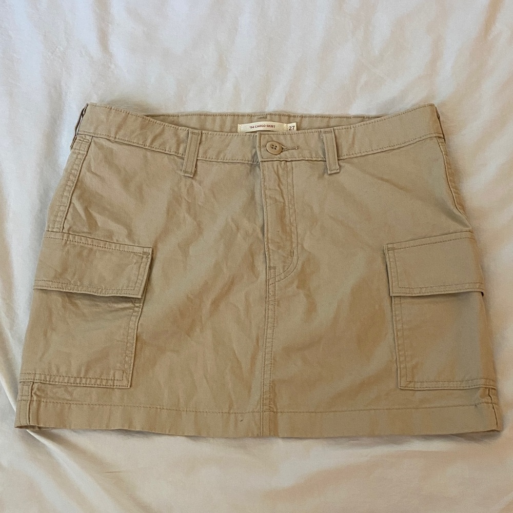 Tan Cargo Levi’s Mini Skirt